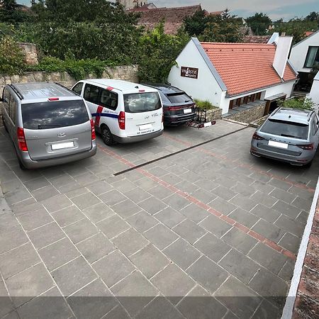 Penzion Vinarstvi Konitz Znojmo Exteriör bild