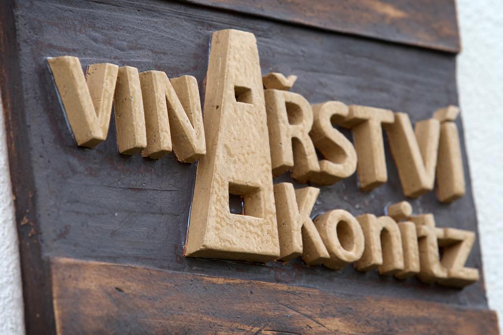 Penzion Vinarstvi Konitz Znojmo Exteriör bild